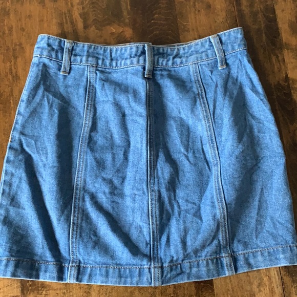 Forever 21 jean skirt. - Picture 4 of 6